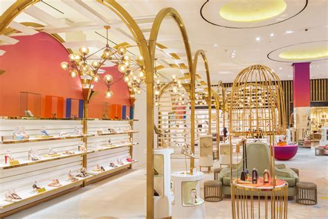 louis vuitton dubai mall level shoe district photos